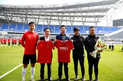 成都蓉城发布备战花絮，今夜回应争议，全明星赛任务艰巨，纪律约束更严格(凌波城如何进场3战意)-乐鱼彩票