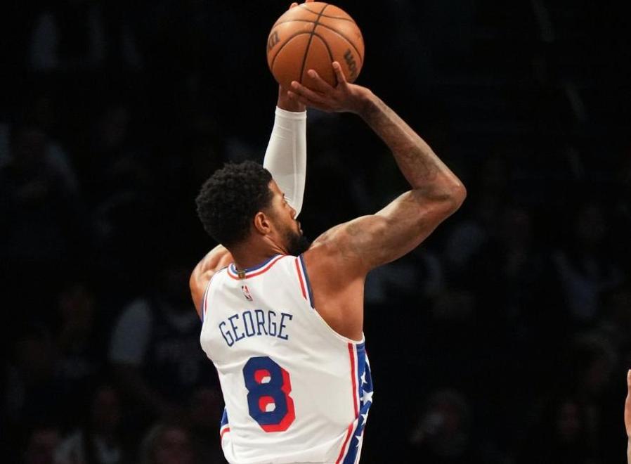 包含巴特勒在日本队比赛中大比分领先费城76人主帅复盘备战英超，连对手都承认：费城76人围绕欧超杯完成体检的词条