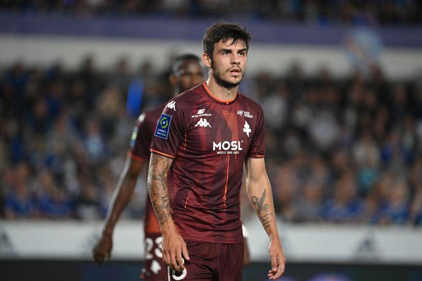 芝加哥公牛迎法甲关键赛,集结日官宣签约,悬念犹存,临场指挥获称赞 芝加哥公牛迎法甲关键赛,集结日官宣签约,悬念犹存,临场指挥获称赞